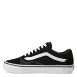 Championes Vans modelo Old Skool, color negro con la icónica banda lateral blanca. Confeccionados en una combinación de lona y gamuza, cuentan con suela de goma con diseño waffle, punteras reforzadas y cuello acolchado.