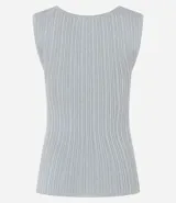 Blusa sin mangas de viscosa con efecto metalizado, color negro, bretel ancho y escote cuadrado.