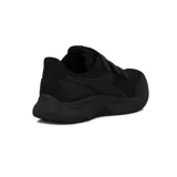 Championes deportivos Diadora modelo Eagle 6, color negro, con cierre de tres tiras de velcro. Presentan un diseño de running con capellada de malla transpirable y suela gruesa.