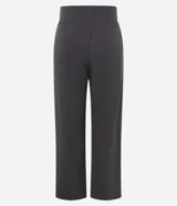 Pantalón recto de tejido anarruga color beige, con cintura elástica ancha y bolsillos laterales funcionales.