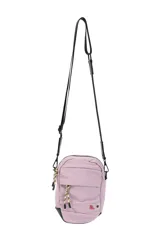 Bandolera porta celular color lila, con múltiples cierres, correa larga regulable y parche con logo.