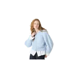 Cardigan de punto melange en tono celeste, con capucha, cierre frontal de cremallera bidireccional y bolsillos frontales con solapa decorados con botones.