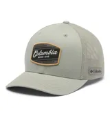 Gorra gris Columbia de diseño clásico con estructura de malla elástica y visera curva.