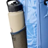 Mochila Rip Curl F-Light Ultra 30L, color celeste con estampado de hojas y logo de la marca en el frente.