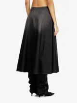 Falda larga amplia de denim color negro con efecto lavado, de tiro alto y con detalle de logo D ovalado en la cintura.