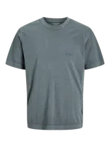 Camiseta de algodón con cuello redondo y mangas cortas, de corte regular. Presenta un acabado texturizado y un pequeño logo bordado en el pecho.