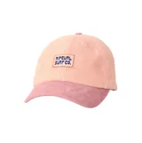 Gorra de visera curva confeccionada en pana, con diseño bicolor en tonos rosados. Presenta un parche rectangular frontal con el logo de la marca bordado.