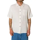 Camisa de manga corta Katin modelo Alan Solid, de color blanco con botones oscuros y un bolsillo frontal en el pecho.
