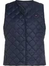 Chaleco azul marino acolchado con relleno de plumón, sin cuello y cierre a presión. Cuenta con el logo de Tommy Hilfiger bordado en el pecho.