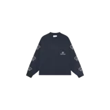 Remera de manga larga azul marino Eme Studios, con cuello redondo, pequeño logo estampado con corona en el pecho y patrón de coronas repetidas a lo largo de las mangas.