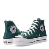 Championes de caña alta Converse modelo Chuck Taylor Lift, color verde oliva, con suela de plataforma blanca y cordones blancos. Presenta puntera de goma y diseño clásico de lona.