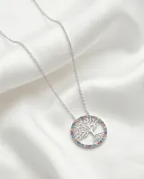 Collar de plata 925 con cadena de eslabones y dije circular con diseño del árbol de la vida calado, adornado con circonias multicolor en el borde.