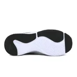 Championes deportivos Diadora modelo Delta para mujer, color negro con detalles en gris y blanco. Presentan una suela gruesa y blanca, y un diseño con superposiciones sintéticas y malla transpirable.