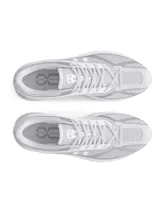 Championes Under Armour modelo HOVR Apparition, de diseño retro inspirado en el año 2009. Presentan una combinación de malla transpirable y refuerzos de cuero en color blanco y gris, con tecnología de amortiguación reactiva UA HOVR en la entresuela.