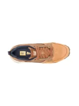 Sneaker Caterpillar modelo Grapple Leather para hombre, fabricado en cuero marrón con detalles en tonos tostados y azul oscuro, con suela dentada y entresuela de EVA.