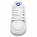 Zapatillas Airwalk modelo Cameo, color blanco, con diseño urbano de corte bajo, cordones blancos y suela de goma.