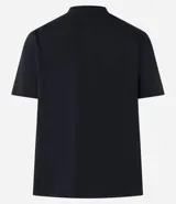 Remera negra de algodón con estampa de Hello Kitty sobre una patineta y texto "Skateboard the best street lifestyle".