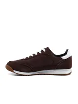 Championes Umbro Omni de hombre, color negro con detalles en rojo, entresuela blanca y suela de goma marrón.