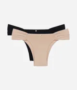 Pack de dos bombachas bikini confeccionadas en microfibra color negro y beige, con laterales drapeados y detalle de pequeño dije metálico en el centro.