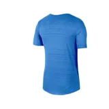 Remera Nike de hombre para running, modelo Dri-FIT Miler. Diseño liso color verde agua con logo de la marca en el pecho.