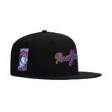 Gorro New Era 59FIFTY negro con logo de los New York Mets bordado en el frente y parche conmemorativo del campeonato de 1969 en el lateral.