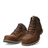Botas de cuero Caterpillar modelo Highbury, color marrón, con diseño de caña media, cordones reforzados y suela de goma antideslizante.