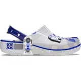 Zueco clásico Crocs con temática de R2-D2 de Star Wars. Presenta un diseño estampado en blanco y azul que simula la apariencia del droide, con detalles mecánicos en el talón y un adorno Jibbitz™ de una nave espacial.