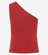 Top ajustado de punto roma color rojo, con diseño de un solo hombro y tirante torcido.