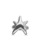 Anillo de aleación de metales bañado en plata con diseño de estrella de mar tridimensional.