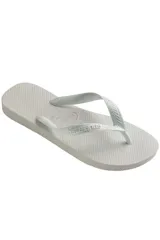 Chancletas Havaianas color dorado con tiras texturizadas y diseño clásico de dedo.
