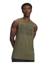 Musculosa de entrenamiento Project Rock color verde oliva, con sisas amplias y estampa frontal con la frase 'BLOOD SWEAT RESPECT'.