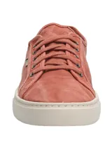 Zapatillas de algodón orgánico color marrón, de diseño clásico y cordones, con suela de goma blanca.