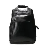 Mochila urbana de cuero sintético color negro, con compartimento principal con cierre, bolsillo frontal con cierre y manijas superiores. Incluye espacio interno para notebook y múltiples compartimentos organizadores.