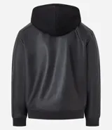 Campera negra de cuero sintético con cuello mao, cierre frontal con cremallera y bolsillo vertical con cremallera en el pecho.