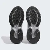 Championes Adidas Adistar XLG con diseño inspirado en el running retro, confeccionados con capellada de malla gris, revestimientos sintéticos y detalles metalizados en tono plateado. Cuentan con una suela robusta de caucho y pasador de cordones.