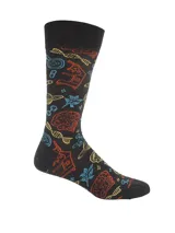 Medias de largo medio con estampado temático de ciencia, incluyendo motivos de ADN, microscopios, cerebros y planetas sobre fondo negro.