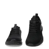 Championes de mujer Umbro Vega de color negro, confeccionados con malla textil transpirable, cordones tono sobre tono y suela de goma amortiguada.