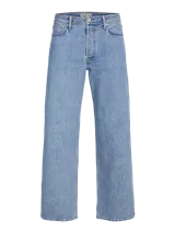 Jean de corte loose fit con tiro alto, confeccionado en tejido de sarga con acabado stonewash. Presenta diseño clásico de cinco bolsillos y cierre frontal con botón.