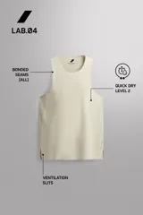 Musculosa deportiva Zara Athleticz de tejido ligero y elástico con cuello redondo y aberturas laterales en el bajo.