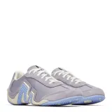 Championes urbanos Merrell modelo Relay Fly Vent Se, en color lila con detalles en blanco y suela texturizada en azul claro. Presentan un diseño ergonómico con cordones y combinación de texturas en gamuza y material sintético.