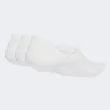 Pack de tres pares de medias invisibles Adidas color blanco, con logo del Trifolio estampado en negro en la parte superior. Cuentan con banda de silicona en el talón para mayor sujeción.