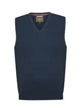 Chaleco de punto color azul marino, con escote en V, sin mangas y diseño clásico. Presenta un pequeño bordado tono sobre tono del icónico pato de la marca en el pecho y terminaciones de rib en el cuello, sisas y ruedo.