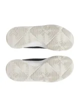 Championes de básquet Under Armour modelo Jet 23, con diseño de materiales mixtos en colores blanco, gris y negro. Cuenta con entresuela Micro G® para amortiguación y suela de goma con patrón de tracción anatómico.