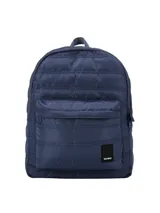 Mochila Terrano Level Up de diseño acolchado color azul marino, con compartimento principal amplio, bolsillo frontal con cierre y etiqueta con el logo de la marca.