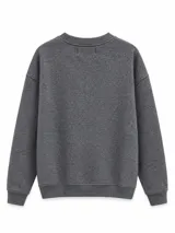 Buzo negro de cuello redondo con estampado tipográfico blanco en el pecho y diseño de mangas largas.