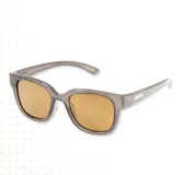 Lentes de sol MDQ modelo Menawan, con montura cuadrada gris translúcido y lentes color miel.