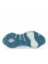 Championes de trail running Columbia modelo Konos Trillium, color azul claro con detalles en gris oscuro y blanco. Presentan suela con tecnología Adapt Trax para alta tracción, entresuela Techlite+ para amortiguación reactiva y sistema Navic Fit para mayor estabilidad en el talón.