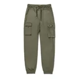 Pantalon cargo color verde oliva, con cintura elastizada y cordon de ajuste, bolsillos laterales tipo cargo con solapa y puños elastizados en los tobillos. Presenta el logo de la marca Caterpillar en uno de los bolsillos.