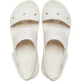 Sandalias Crocs Brooklyn color hueso, con plataforma y dos tiras frontales.