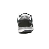 Championes de running Austral, blancos con detalles en azul.